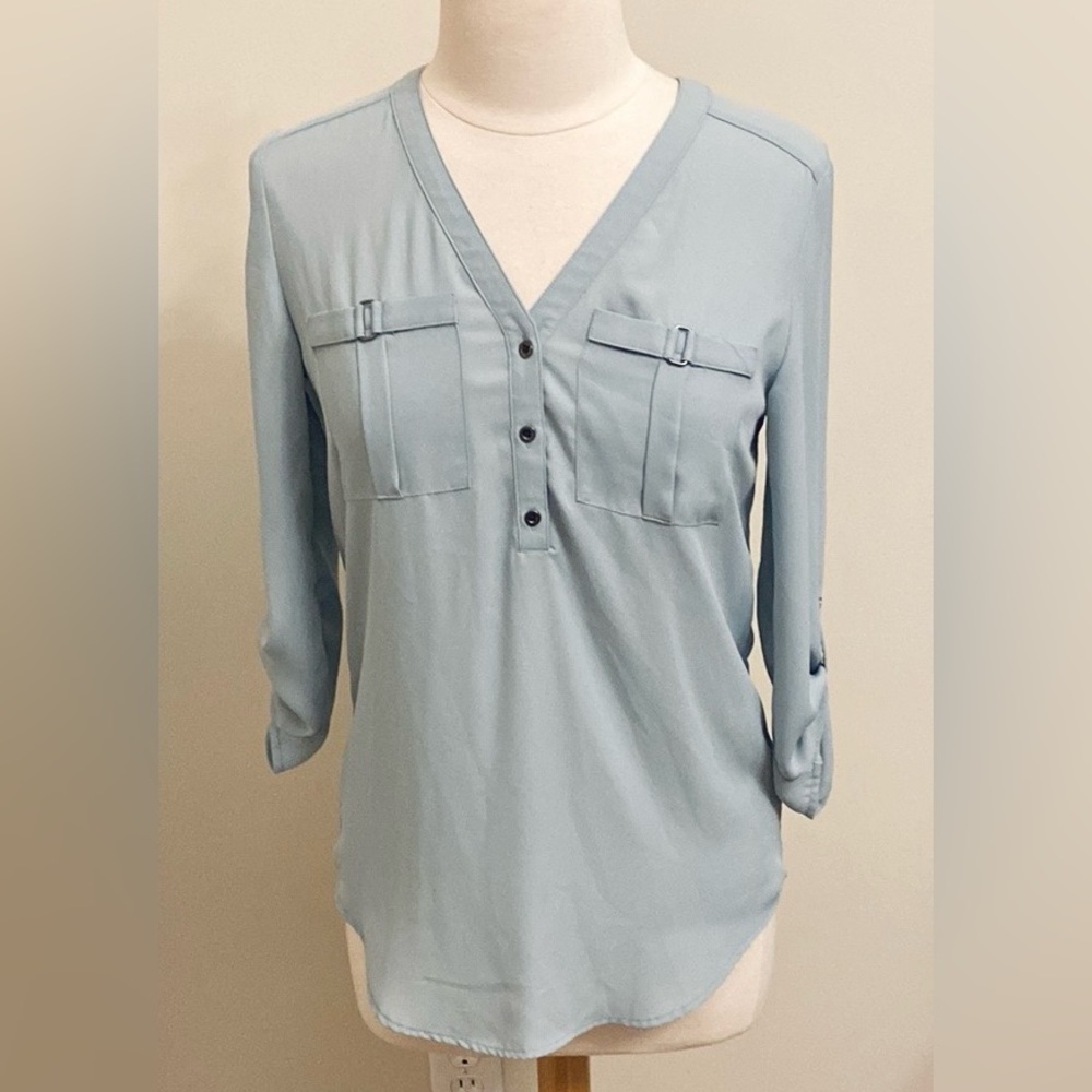 Maurices Light Blue SZ XS Boho Minimalist Classic Office Chic Casual Top